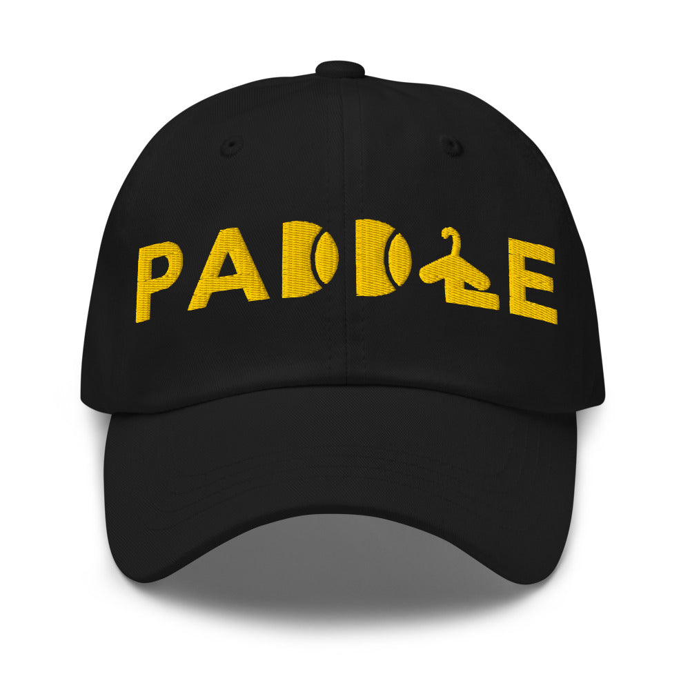 Gorra Pádel Club · diseño A · negra con bordado amarillo
