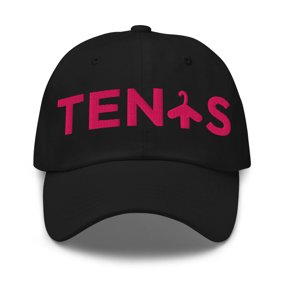 Gorra Tenis Club · diseño A · negra con bordado rosa