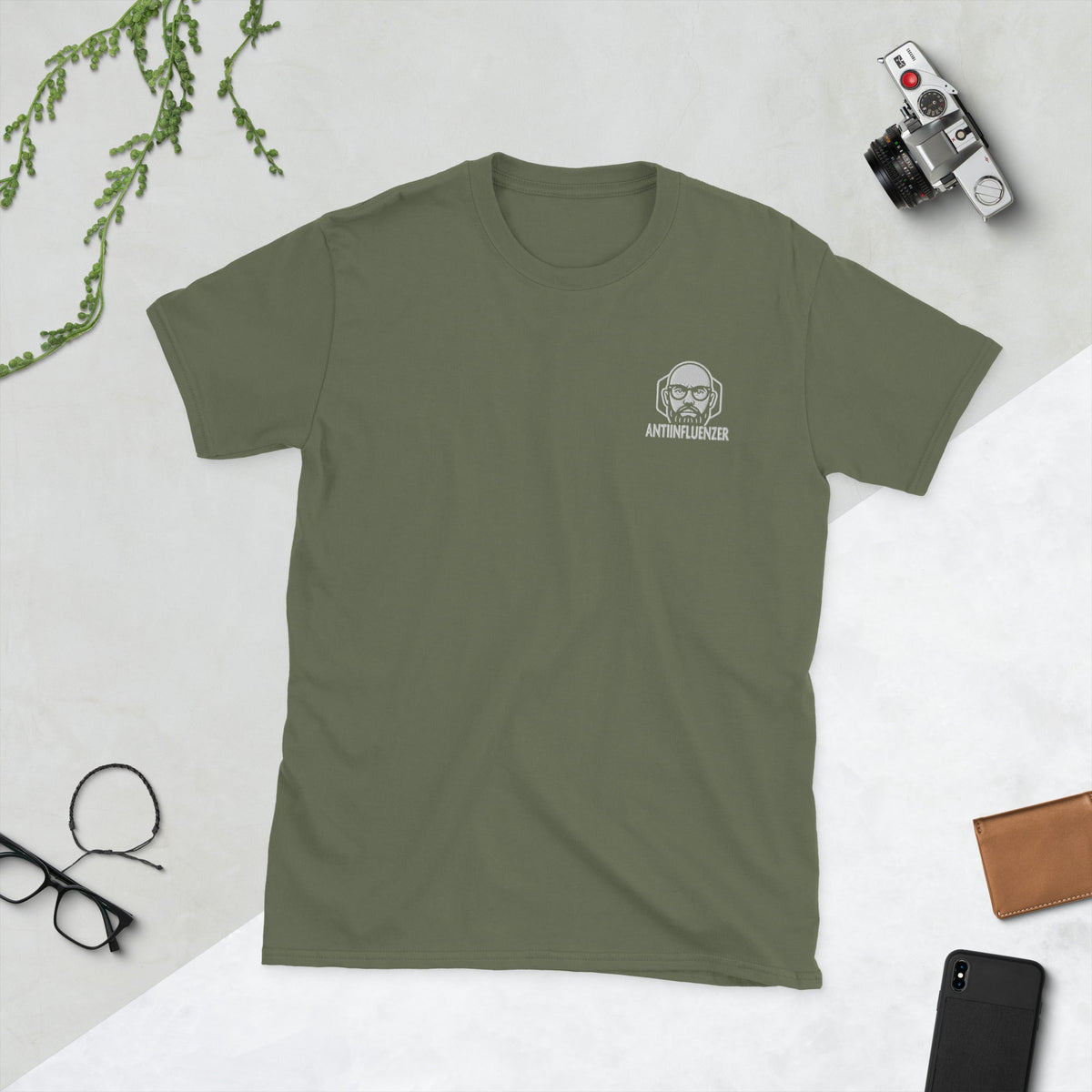 Camiseta de manga corta unisex AntiInfluenzer Edition Bordada