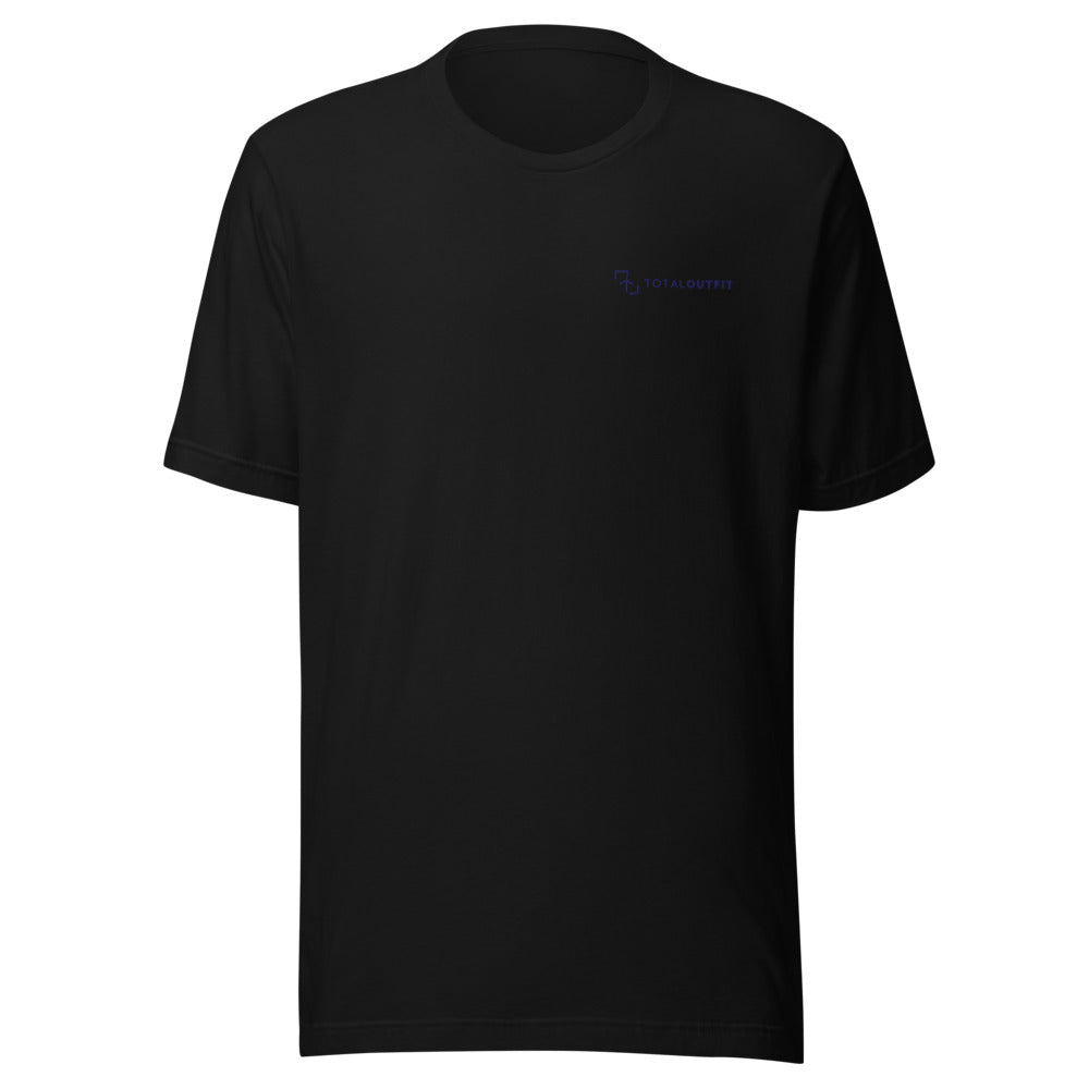 Camiseta TotalOutfit negra · logo bordado en hilo azul marino